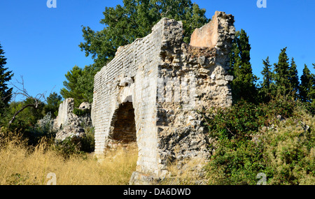 Reste der Aquädukt von Barbegal, in der Nähe von Fontvielle und Arles, Südfrankreich Stockfoto