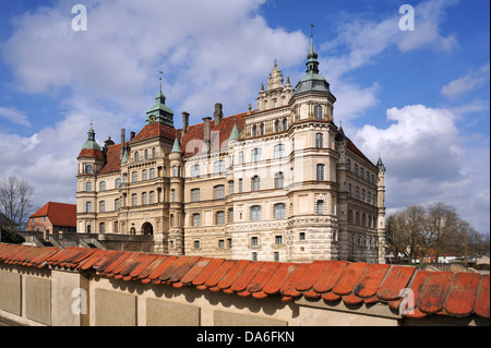 Schloss Güstrow Schloss, Renaissance-Gebäude mit drei Flügeln, abgeschlossen im Jahre 1671, heute ein museum Stockfoto