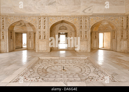 Farbige Stein und Glas inlays in Marmor Pavillons der Khas Mahal, Rotes Fort Stockfoto