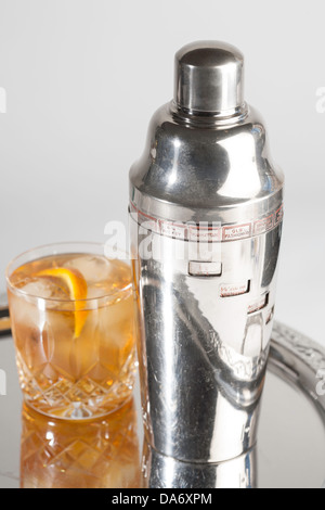 Vintage-Cocktail-Shaker-Stillleben Stockfoto