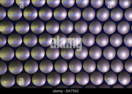 Detail an der Außenwand des die Selfridge Kaufhaus an der Bullring Shopping Centre, Birmingham. Stockfoto