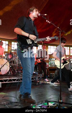 London, UK. 5. Juli 2013. Charlie Simpson führt bei Barclaycard präsentiert British Summer Time am Hyde Park, London UK Credit: Nathan Hulse/Alamy Live News Stockfoto