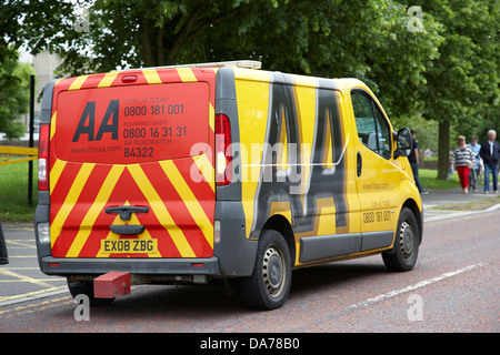 gelben aa Bergefahrzeug auf Callout Grafschaft unten Nordirland Vereinigtes Königreich Stockfoto