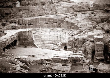 Antikes Amphitheater in Petra, Jordanien Stockfoto