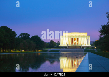 Das Abraham Lincoln Memorial in Washington, DC am Abend Stockfoto