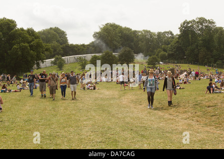 Der Steinkreis auf dem Glastonbury Festival 2013, Somerset, England, Vereinigtes Königreich. Stockfoto