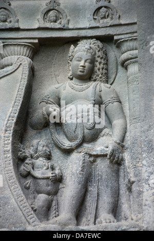 Höhle Nr. 19: Gaurdian Abbildung auf der rechten Seite des Bogens Chaitya Höhle. Ca. 5.. Jahrhundert n. Chr. Ajanta, Maharashtra. Stockfoto