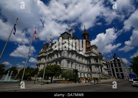 Im Weitwinkel von Montreal Rathaus (Hotel de Ville de Montreal) in Montreal Stockfoto