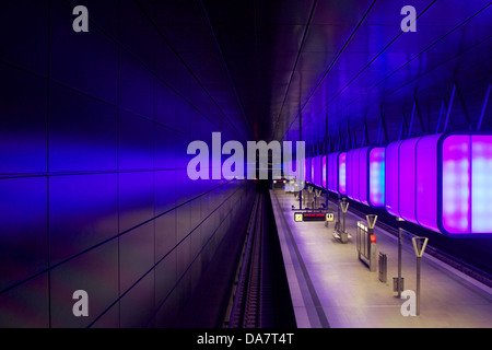 Eindrücke von der neuen u-Bahn station HafenCity Universität in Hamburg, Deutschland. Stockfoto