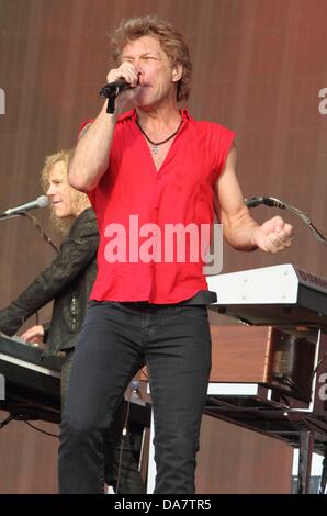 London, UK. 5. Juli 2013. Bon Jovi führen bei Barclaycard präsentiert British Summer Time am Hyde Park, London - Juli 5. 2013 Credit: KEITH MAYHEW/Alamy Live News Stockfoto