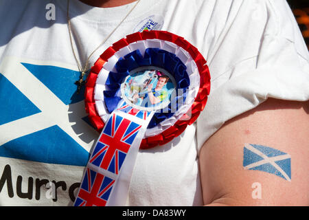 7. Juli 2013. Wimbledon London UK. Tausende Fans kommen, um Andy Murray zu unterstützen, als er bereitet sich auf Novak Djokovic bei den Herren 2013 Wimbledon-Finale. Stockfoto