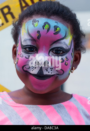 Kinder künstlerische freie Make-up bei Montreal Jazz Festival, Montreal Kanada, Juli 2013/Portrait eines niedlichen Montreal Kindes Stockfoto