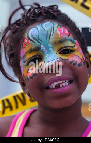 Kinder künstlerische freie Make-up bei Montreal Jazz Festival, Montreal Kanada, Juli 2013/Portrait eines niedlichen Montreal Kindes Stockfoto