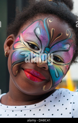 Kinder künstlerische freie Make-up bei Montreal Jazz Festival, Montreal Kanada, Juli 2013/Portrait eines niedlichen Montreal Kindes Stockfoto