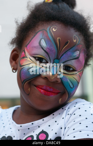 Kinder künstlerische freie Make-up bei Montreal Jazz Festival, Montreal Kanada, Juli 2013/Portrait eines niedlichen Montreal Kindes Stockfoto