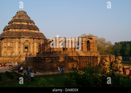 Sonnentempel von Konark und Nata Mandir Eingang Blick Stockfoto