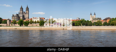 Magdeburg entlang der Elbe vom Dom, Kloster Unser Lieben Frauen, Sachsen Anhalt, Deutschland Stockfoto