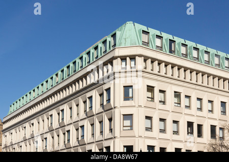 Paderborn-Haus an der Ecke von Howell Croft Nord- und Le Mans Halbmond, Bolton, Lancashire. Stockfoto