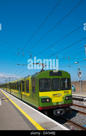 DART-Zug am Bahnhof Station Howth-Halbinsel in der Nähe von Dublin Irland Europa Stockfoto