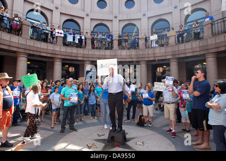 Gruppen von religiösen Bürgern teilnehmen, Rallye und die Berücksichtigung des neuen rechts auf der Texas Gesetzgeber auf Abtreibungen zu protestieren Stockfoto