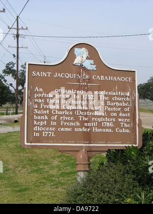 SAINT JACQUES DE CABAHANOCE eine organisierte kirchliche Gemeinde vor 1757. Die Kirche war dann verantwortlich für Fr. Barnabé, französischer Kapuziner und Pfarrer von Saint Charles (Destrehan), am Ostufer des Flusses. Die Register wurden bis 1786 in französischer Sprache gehalten. Das Bistum kam unter Havanna, Kuba, im Jahre 1771. Von der Louisiana Department of Commerce and Industry, errichtet 1957. Stockfoto