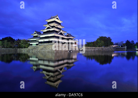 Aus dem 16. Jahrhundert, Architektur, Asien, Burg, Chubu, Crow Burg, Exterieur, Honshu, Horizontal, Beleuchtung, Japan, Jo, Karasu-Jo, Stockfoto