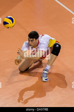 Volleyball Spiel, Europa League, Gruppe B, Spanien Vs Ungarn, Opava, Tschechische Republik, 6. Juli 2013. Miguel Fornes von Spanien. (CTK Foto/Petr Sznapka) Stockfoto