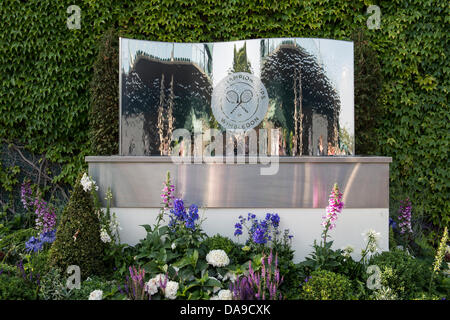 06.07.2013 die Wimbledon Tennis Championships 2013 statt in The All England Lawn Tennis and Croquet Club, London, England, UK.    Allgemeine Ansicht (GV).  Wasserspiel von Gate 13. Stockfoto