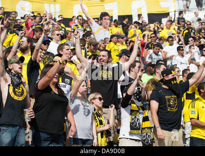 Columbus, OH, USA. 7. Juli 2013. 7. Juli 2013: Columbus Crew Fans sind bereit für das Spiel zu starten vor der Major League Soccer-Match zwischen Portland Timbers und die Columbus Crew bei Columbus Crew Stadium in Columbus, OH. Die Columbus Crew besiegte die Portland Timbers 1-0. Bildnachweis: Csm/Alamy Live-Nachrichten Stockfoto