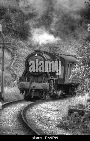 90733, jetzt restauriert und auf den Keighley & Worth Valley Railway erhalten ist der einzige W.D Sparmaßnahmen 2-8-0 in der Existenz. Stockfoto