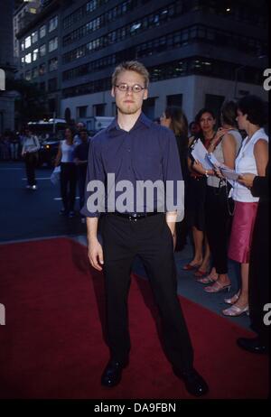 JARED HARRIS. Die neue Gruppe Frühling Gala bei Hugo Boss Flagship-store in New York 2001.k22178psc. (Kredit-Bild: © Paul Schmulbach/Globe Photos/ZUMAPRESS.com) Stockfoto