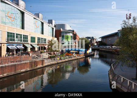 Das Oracle Einkaufszentrum in der Stadt Reading, Berkshire, England, GB, Großbritannien Stockfoto