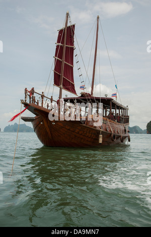 Phang Nga Bay oder Ao Phang Nga im Andaman Meer zwischen der Insel Phuket und dem Festland von der von Süd-Thailand. Stockfoto