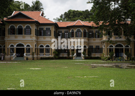 Aus dem Jahr 1903 war der Blue Elephant Phuket auf einmal die Residenz des Gouverneurs von Phuket. Stockfoto