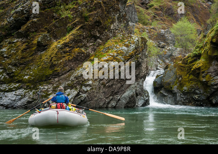 Rafting auf den Wild und malerischen Rogue River im Süden Oregons. Stockfoto