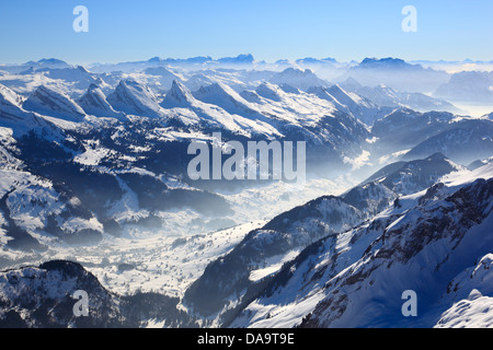 Alpen, Alpstein, reichen, Appenzell, Ansicht, Berg, Berge, Churfirsten, Nebel, Dunst, Berge, Gipfel, Höhepunkt, Himmel, massiv, Nebel, Stockfoto