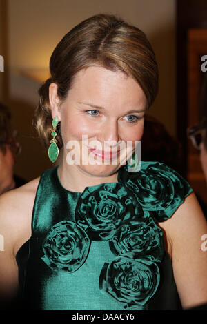 Prinzessin Mathilde von Belgien besuchen das Konzert der Europäischen Ratspräsidentschaft Ungarn im Beisein von Präsident P. Schmitt von Ungarn in Brüssel, 25. Januar 2011 Ehren. Foto: Patrick van Katwijk Stockfoto