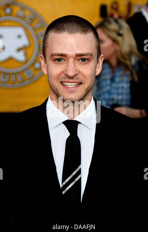 US-Pop-Musiker und Schauspieler Justin Timberlake kommt für die 17. Annual Screen Actors Guild Awards im Shrine Auditorium in Los Angeles, Kalifornien, USA, 30. Januar 2011 statt. Foto: Hubert Boesl Stockfoto