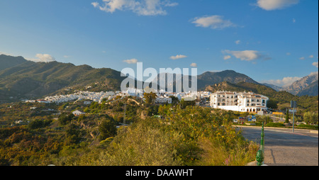 Frigiliana, Bergdorf, Nerja, Malaga, La Axarquia, Andalusien, Costa Del Sol, Spanien Stockfoto