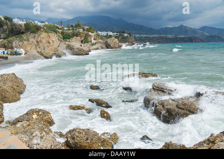 Calahonda Strand vom Balcon de Europa, Nerja, Malaga, La Axarquia, Costa Del Sol, Spanien Stockfoto