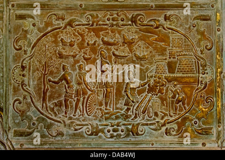 Innenraum der Basilika Bom Jesus (b.1605) hält Grab von Str. Francis Xavier, Old Goa. Goa, Indien Stockfoto