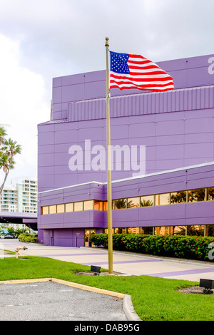 Das lila Van Wezel Theater in Sarasota Florida Stockfoto