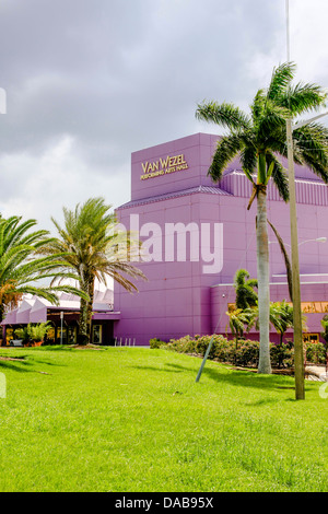 Das lila Van Wezel Theater in Sarasota Florida Stockfoto