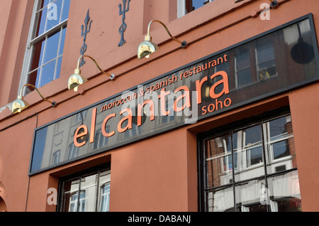 El Cantara marokkanischen und spanischen Restaurant in Frith Street, Soho, London, UK. Stockfoto