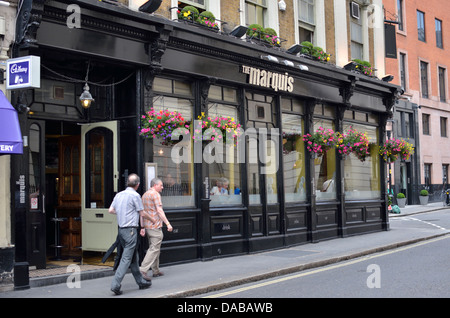 Der Marquess Pub in Chandos Place, Covent Garden, London, UK. Stockfoto