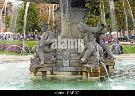 Detail des Brunnens auf dem Schlossplatz, Stuttgart Stockfoto