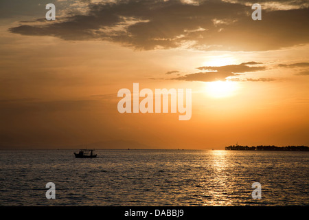 Sonnenuntergang am Ionischen Meer, Igoumenitza, Epirus, Griechenland, Europa Stockfoto