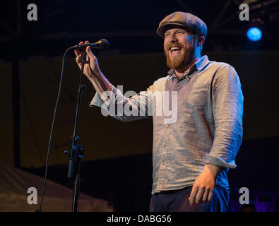 Alex Clare führt live Stockfoto