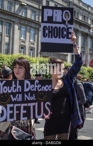 Demonstranten aus pro Abtreibung Bewegung (Pro Choice) gesehen auf O'Connell Street, Dublin, Irland. Stockfoto