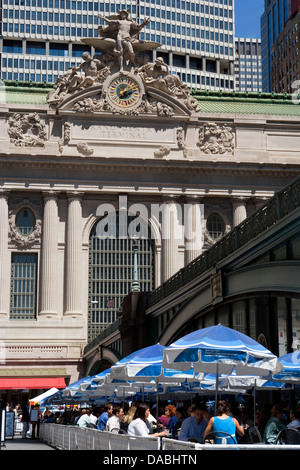 PERSHING SQUARE CAFÉS BAHNHOF GRAND CENTRAL STATION (© WARREN & WETMORE 1913) FORTY SECOND STREET MANHATTAN NEW YORK CITY USA Stockfoto